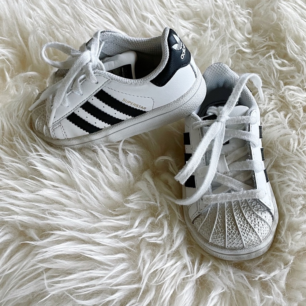 Adidas superstar shoes, size 6